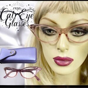 Vintage 1950’s Cat Eye Glasses in Pink & Case